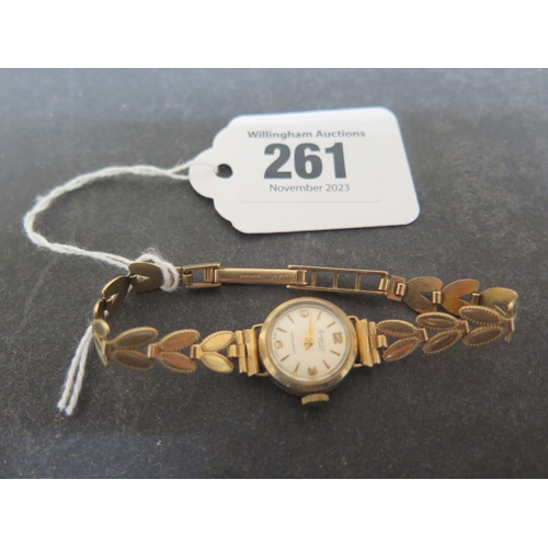 261 - A 9ct gold (hallmarked 375) ladies Accurist watch