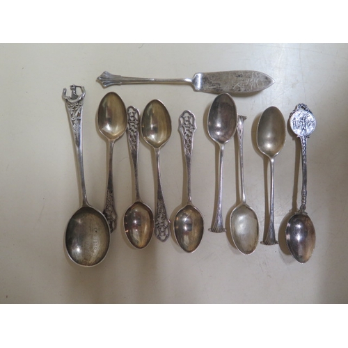 302 - A set of six late Victorian scallop shell apostle teaspoons and sugar tongs Birmingham 1898/99 toget... 