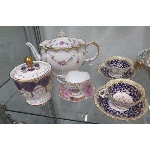 396 - A collection of English and Continental porcelain