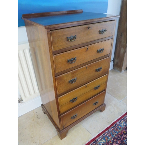 507 - A 20th century slim mahogany five drawer chest - Height 104cm x Width 62cm