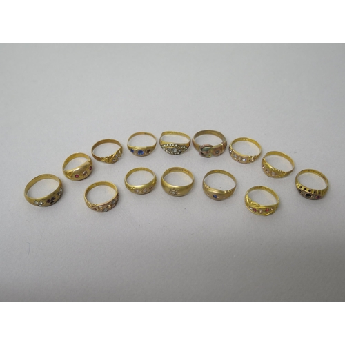 113 - Gold rings - all hallmarked - 13 x 9ct gold - total weight approx 23.3 grams - 1 x 18ct gold - weigh... 