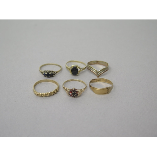 226 - Five 9ct (hallmarked) rings, various - total weight approx 6.4 grams - with an 18ct (tested) heavily... 