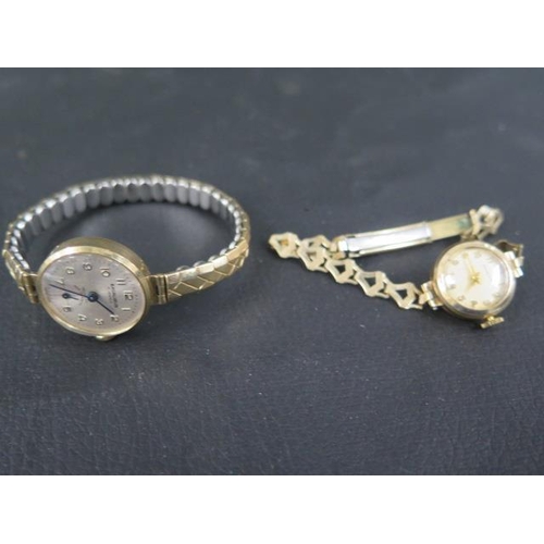 267 - Two ladies 9ct yellow gold cased watches with plated straps - cases approx 2cm and 1.7cm