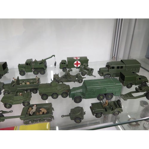 464 - Dinky Military items to include trucks, artillery - all in good condition for their age