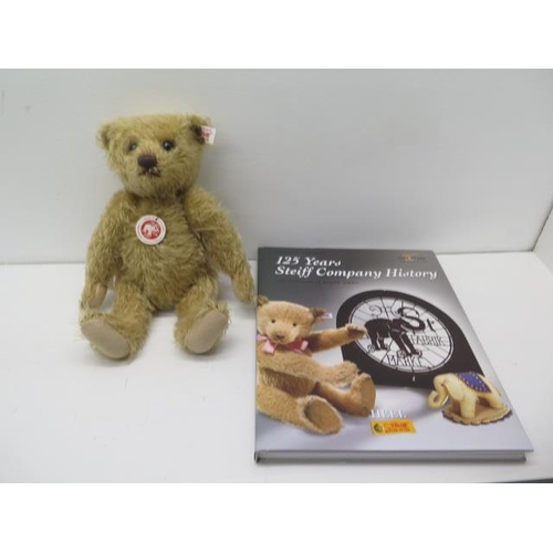 469 - A Steiff collectors bear 'Marmaduke' Limited Edition - approx 28cm - together with a book on The His... 