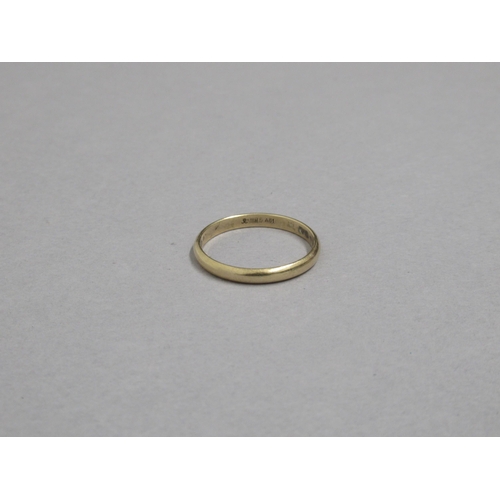 176 - A 14ct yellow gold (hallmarked) band ring size X