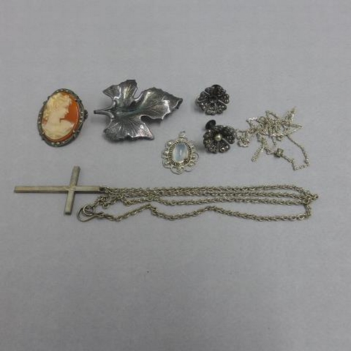 222 - Items of silver jewellery - Two brooches, two pendants with chain and a pair of earrings