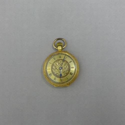 231 - An 18ct yellow gold cased fob watch, finely engraved case - approx 33mm