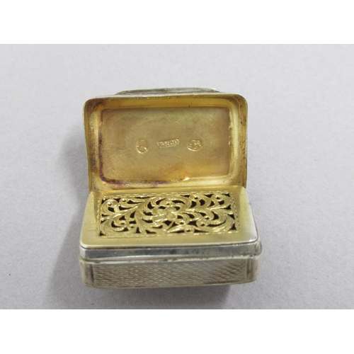 284 - A Georgian silver vinaigrette, Ledsam & Vale Birmingham 1825, approx 3cm x 2cm x 1.5cm, good overall... 