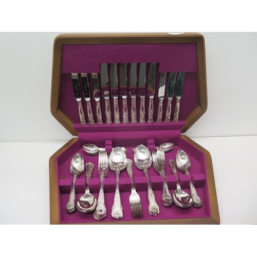 351 - A Kings pattern silver plated cutlery set - 8 place setting - good condition