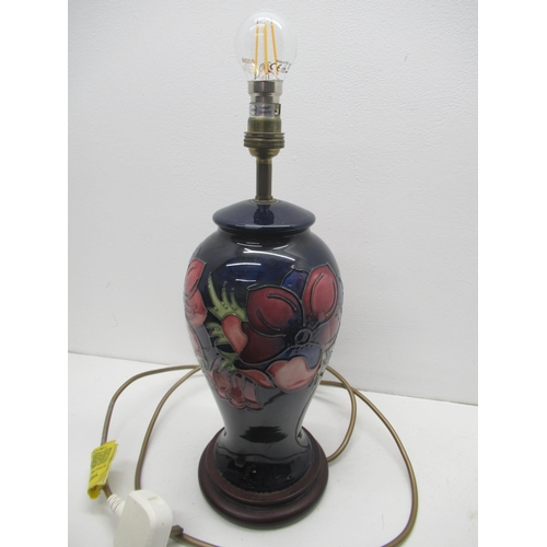 363 - A Moorcroft Anemone table lamp, good condition, working