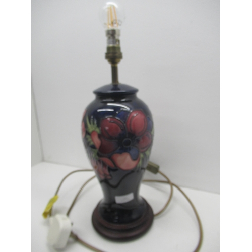 363 - A Moorcroft Anemone table lamp, good condition, working