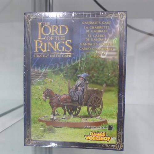 463 - A selection of Lord of the Rings - please see images for listing