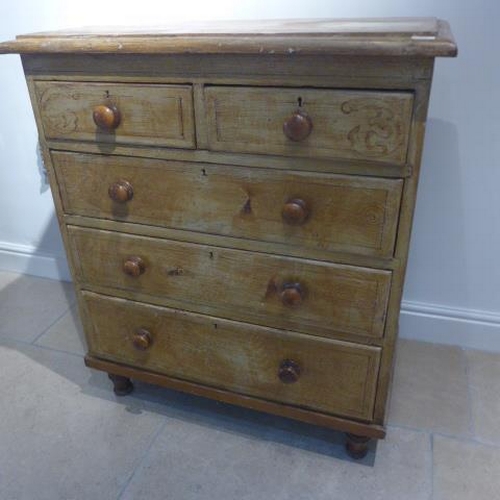 508 - A Victorian five drawer pine chest of drawers with original grained finish - Height 107cm x 92cm x 4... 