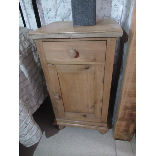 543 - A pine pot cupboard