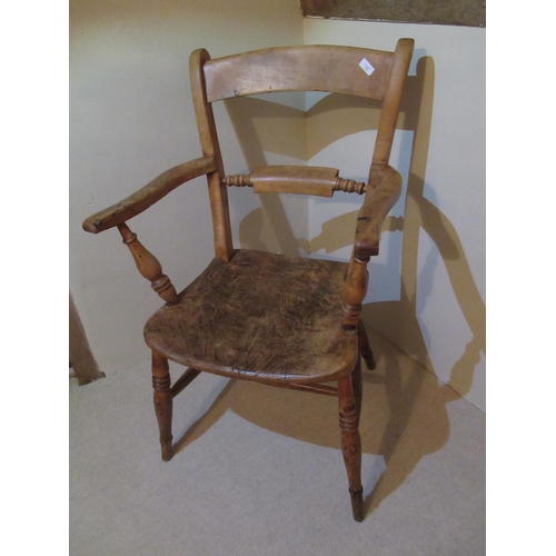 548 - A 19th century Windsor chair