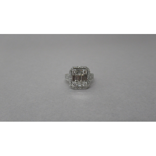 79 - An Art Deco style quality 18ct white gold ring with diamond shoulders - approx 2ct of diamonds, all ... 