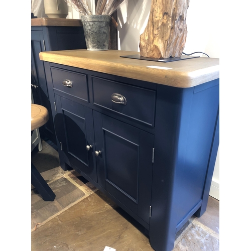 544 - Harrogate 2 door 2 drawer sideboard. Painted blue with oak top. Ex display

Double Cabinet with Magn... 