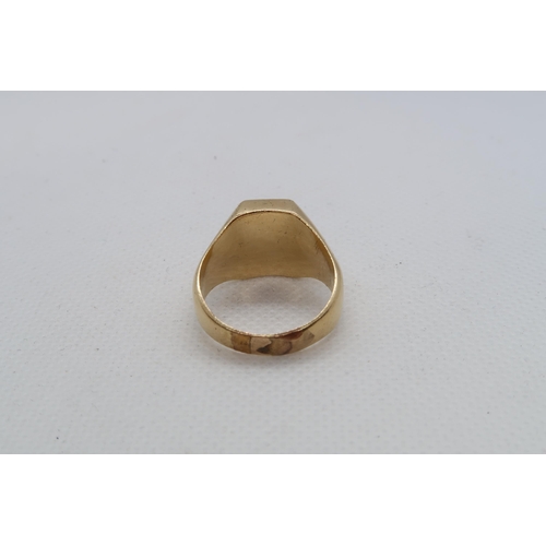 117 - A mans yellow gold (tested) signet ring - tested as approx 18ct - ring size P/Q - weight approx 14.5... 