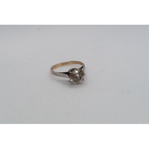 126 - A 9ct yellow gold (hallmarked) and silver single stone ring size L - approx weight 2.1 grams