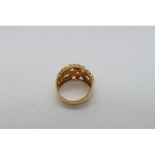 147 - An 18ct gold (hallmarked) ring set with diamonds - ring size N - approx weight 8.1 grams