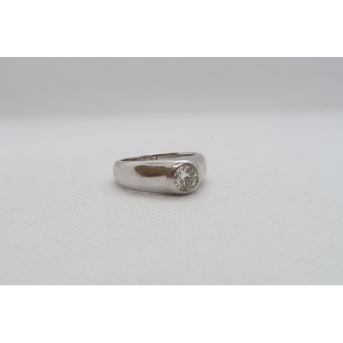 189 - A platinum (hallmarked) single stone diamond ring size N - 11.7 grams