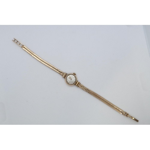 263 - A 9ct yellow gold (hallmarked) Cyma ladies bracelet watch - 16mm round case - with 9ct (hallmarked) ... 