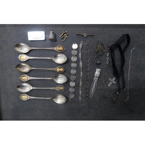 286 - Silver items to include 2ox .999 silver ingot, six Queens of England teaspoons, enamelled thimble an... 