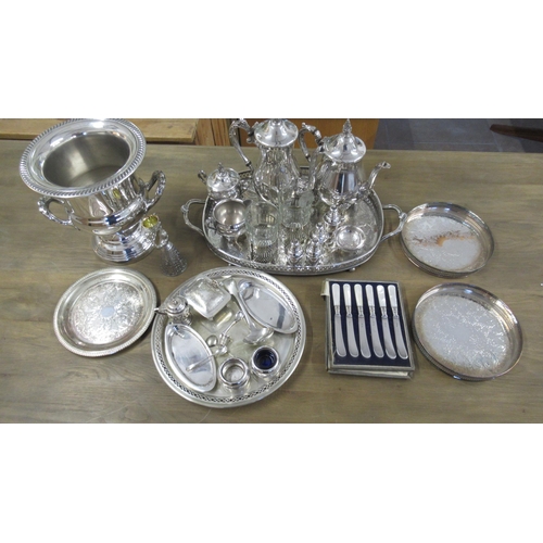 290 - A quantity of silver plated items