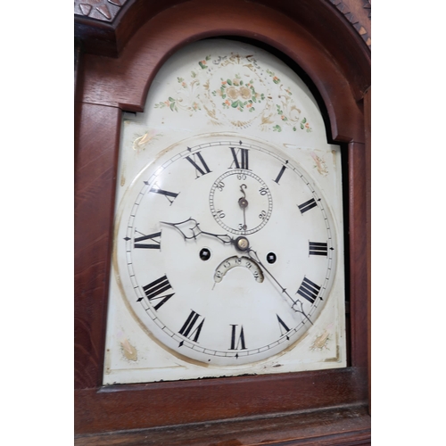 551 - A good quality 8 day longcase clock with an arched convex dial with seconds hand and a calendar - th... 