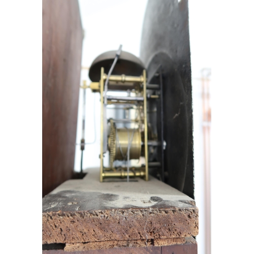 551 - A good quality 8 day longcase clock with an arched convex dial with seconds hand and a calendar - th... 