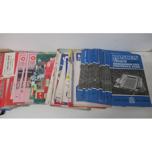 386 - A quantity of mainly 1960's football programmes including player autographs and printed team sheets ... 