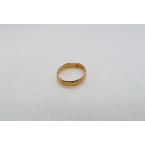 218 - A hi grade (tested) gold band, for scrap - weight approx 3.5 grams