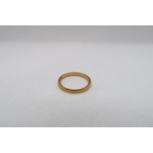 222 - A 22ct yellow gold (hallmarked) band - ring size P/Q - weight approx 3.5 grams