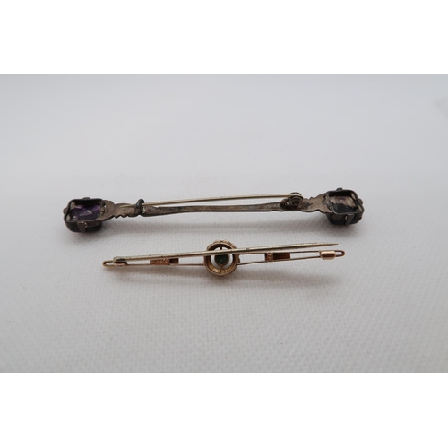 226 - A 9ct yellow gold (hallmarked) bar brooch with turquoise and seed pearls - 6cm - weight approx 2.2 g... 