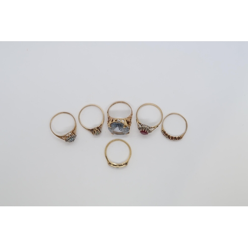 123 - Six 9ct (hallmarked) yellow gold rings, various. 15g