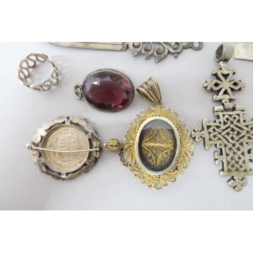 204 - Silver jewellery including pendants, earrings etc