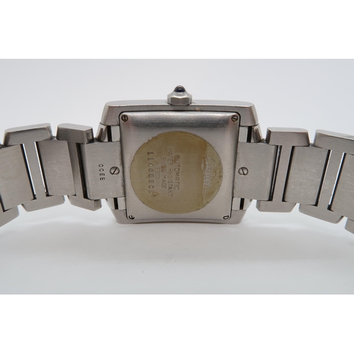 263 - A gents stainless steel Cartier Tank Francais automatic bracelet watch - case 28mm x 32mm - date ape... 