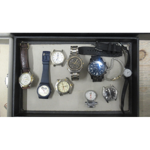 273 - A large quantity of mixed watches including Seiko, Gucci and Citizen