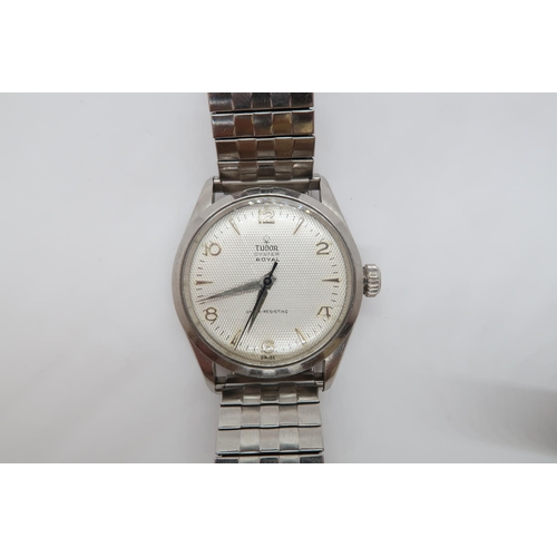 280 - A gents Tudor Oyster Royal Automatic stainless steel wristwatch - case 33mm - working in the saleroo... 