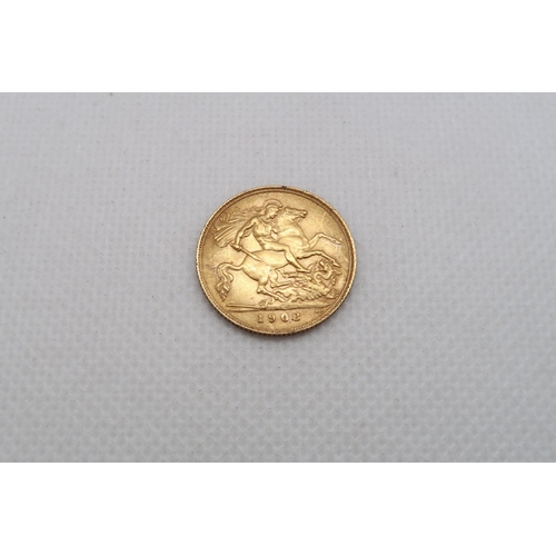 321 - A 1908 gold half sovereign