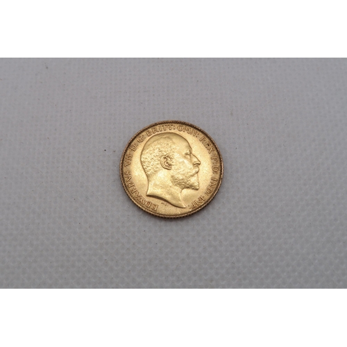 321 - A 1908 gold half sovereign