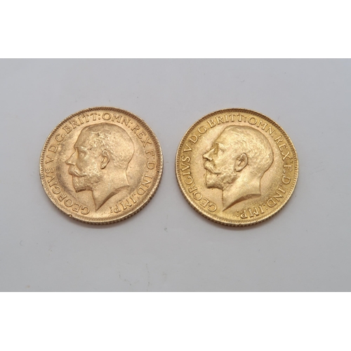 323 - Two gold sovereigns - 1914 & 1915