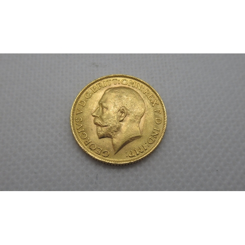 332 - A 1913 gold sovereign