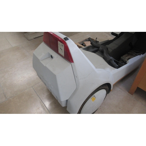 381 - A Sinclair C5 with its original packaging - sold as seen - no key but some spares