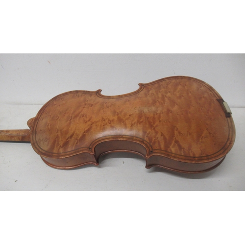 391 - A good quality early 20th century violin with a label for Hawkes & Son 'Maggini' Denmark St, Piccadi... 