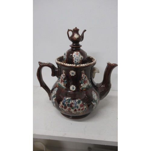 394 - A large Victorian Barge Ware tea pot, approx 34mm x 32mm