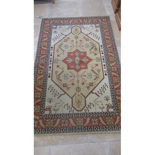 471 - A Royal Ottoman woollen carpet - in very good condition - 1.2m x 1.85m