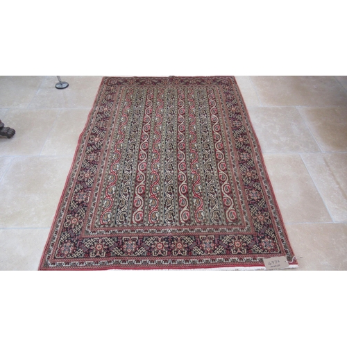 497A - A hand knotted woollen Mahal rug - 2.00m x 1.40m