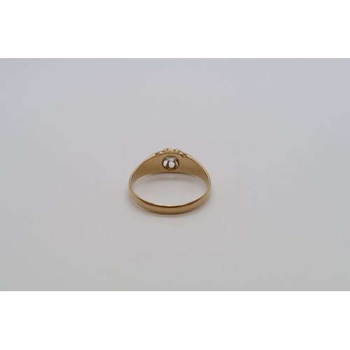 90 - An 18ct yellow gold hallmarked single stone diamond ring, size S, approx 4 grams